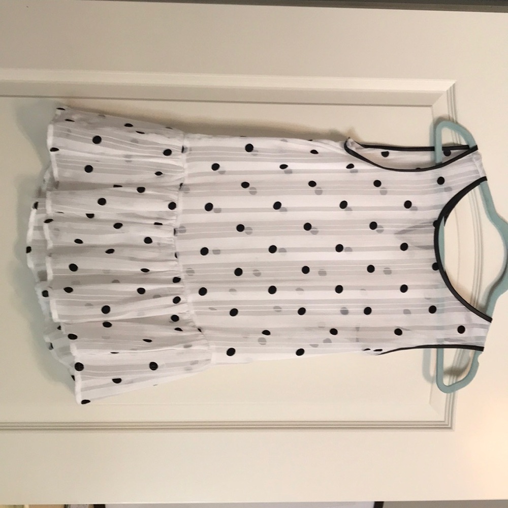 Black/white polka dot top